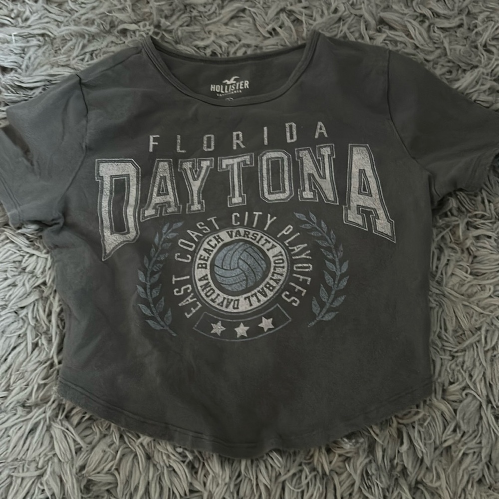 hollister crop top